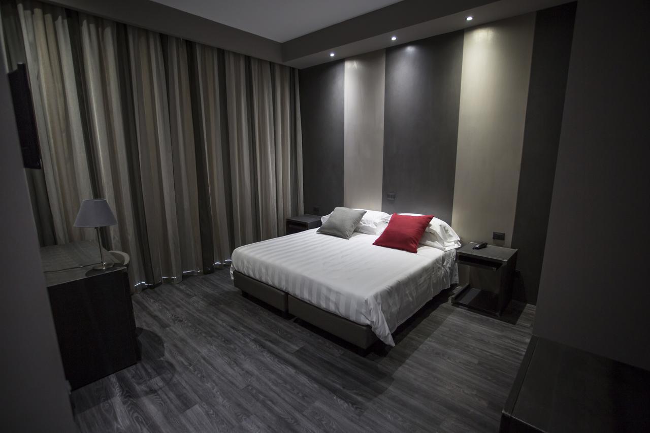 V99 Hotel Roma Dış mekan fotoğraf