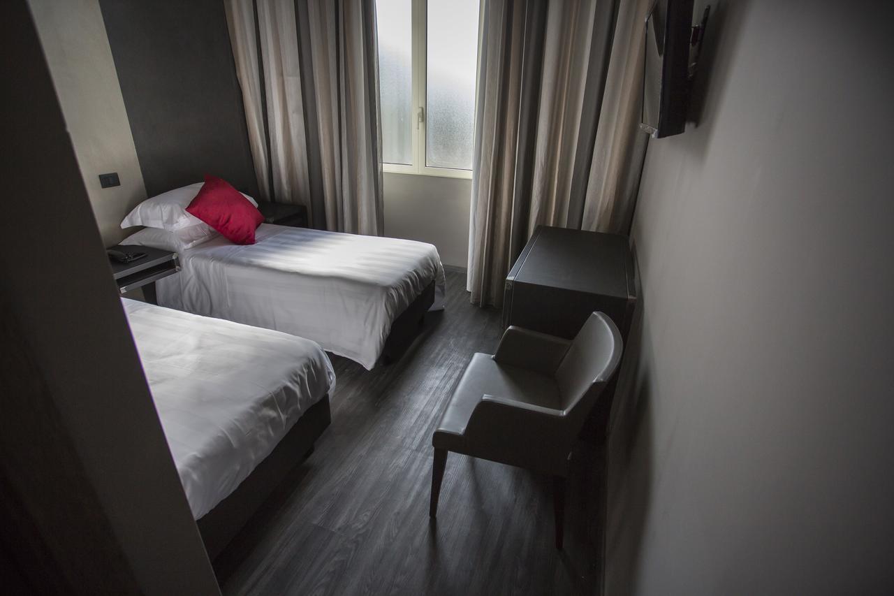 V99 Hotel Roma Dış mekan fotoğraf