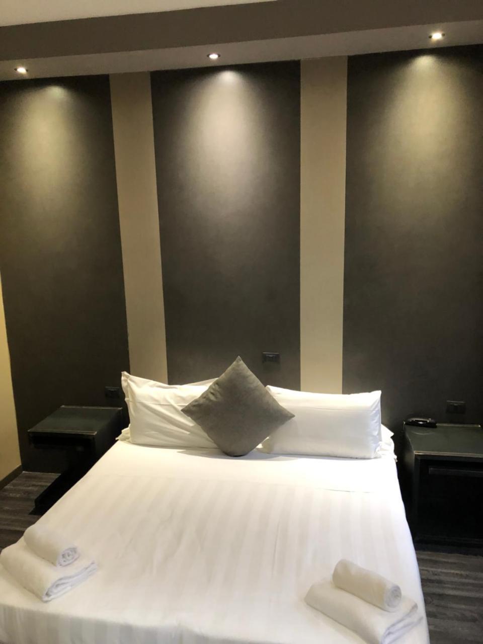 V99 Hotel Roma Dış mekan fotoğraf