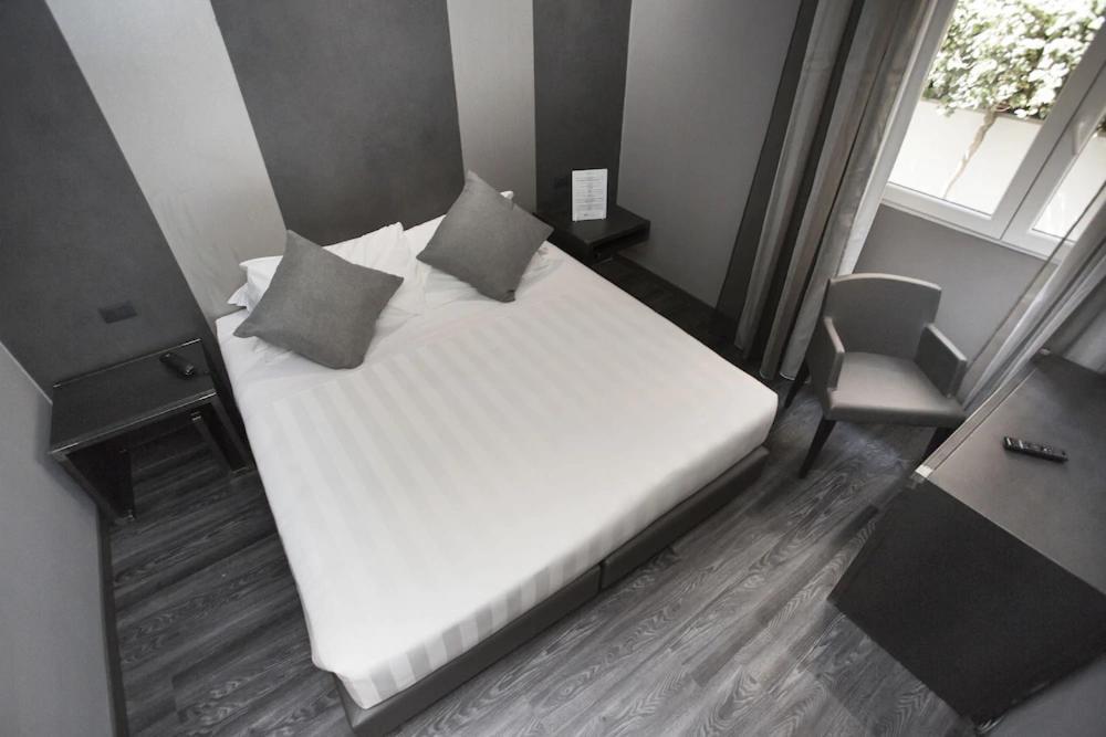 V99 Hotel Roma Dış mekan fotoğraf