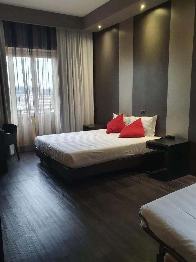 V99 Hotel Roma Dış mekan fotoğraf