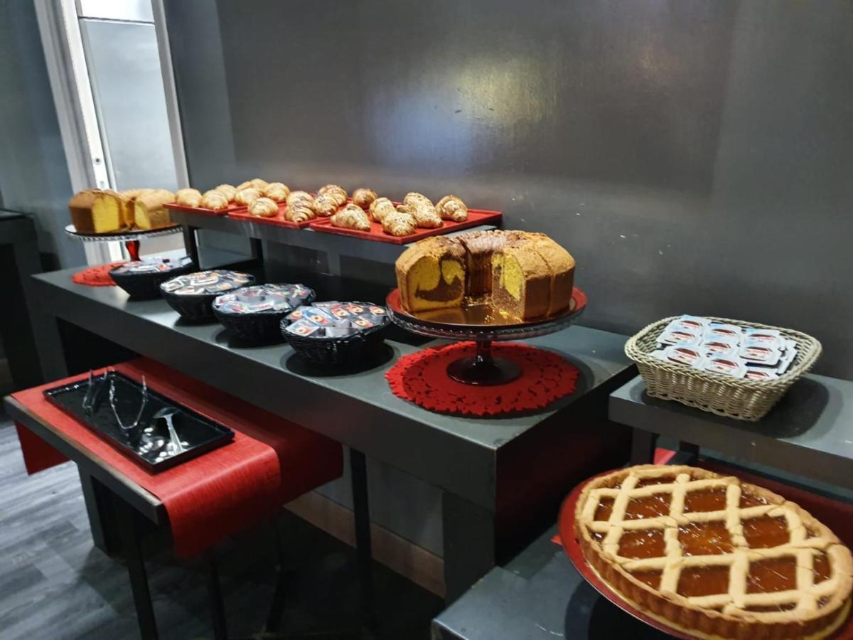 V99 Hotel Roma Dış mekan fotoğraf